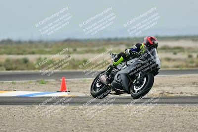 media/Apr-18-2025-TrackDaz (Fri) [[45f5874c44]]/C Group/Session 1 (Turn 7)/